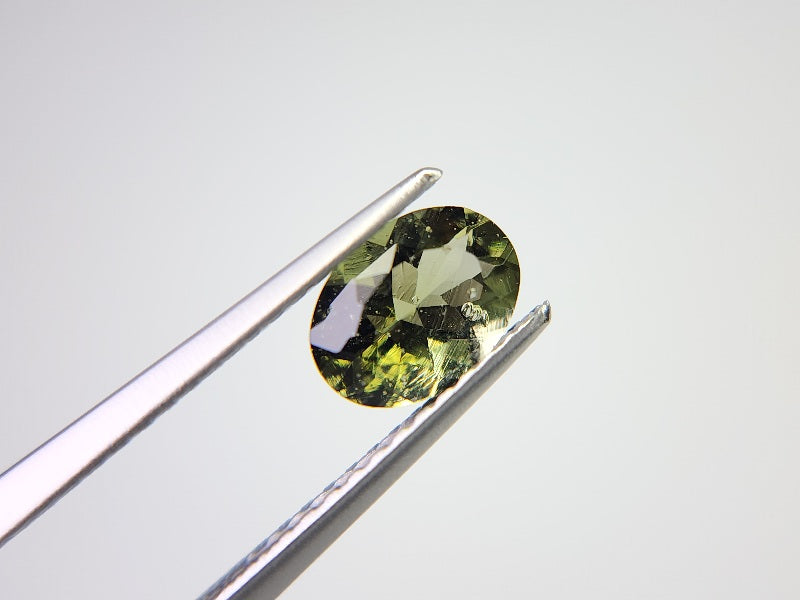 MLD-18　モルダバイト　0.54ct