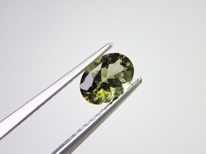 MLD-18　モルダバイト　0.54ct