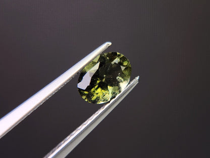 MLD-18　モルダバイト　0.54ct
