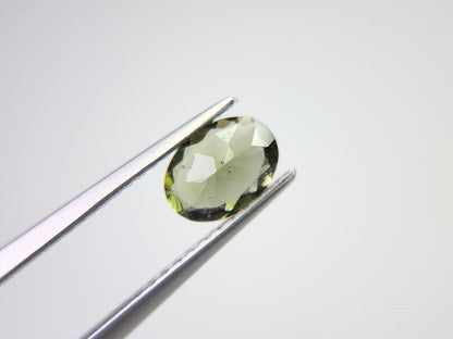 MLD-18　モルダバイト　0.54ct