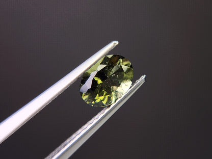 MLD-19　モルダバイト　0.54ct