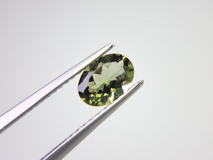 MLD-20　モルダバイト　0.54ct