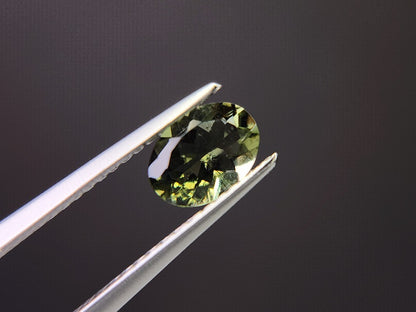 MLD-20　モルダバイト　0.54ct
