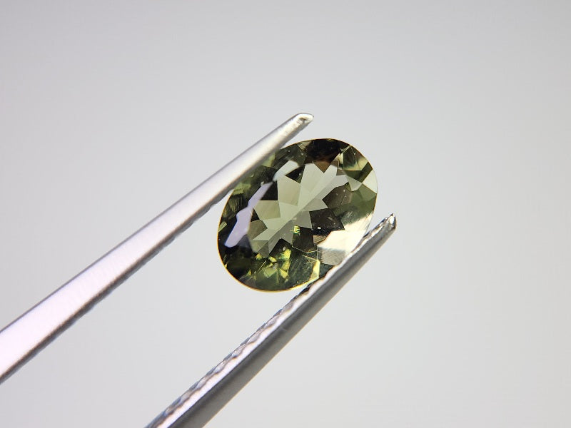 MLD-23　モルダバイト　0.50ct