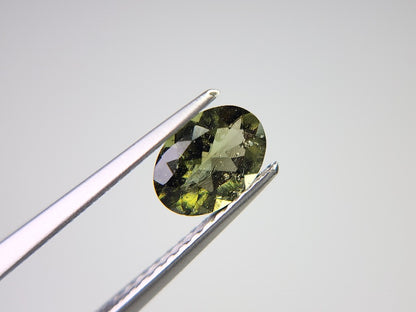 MLD-24　モルダバイト　0.49ct