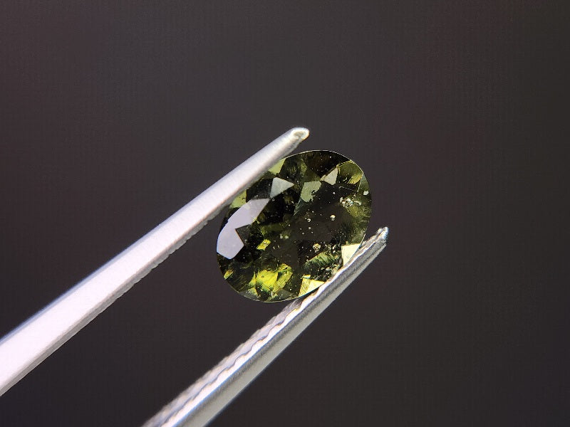MLD-24　モルダバイト　0.49ct