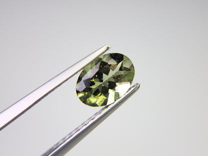 MLD-25　モルダバイト　0.48ct
