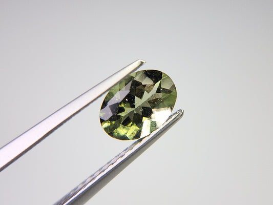MLD-25　モルダバイト　0.48ct