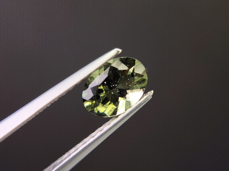 MLD-25　モルダバイト　0.48ct