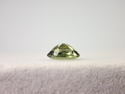 MLD-20　モルダバイト　0.54ct