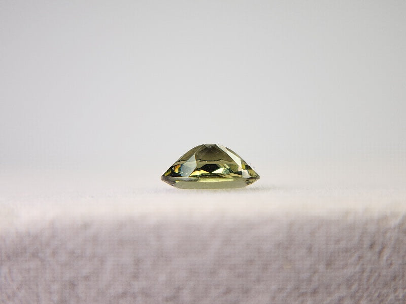 MLD-22　モルダバイト　0.50ct