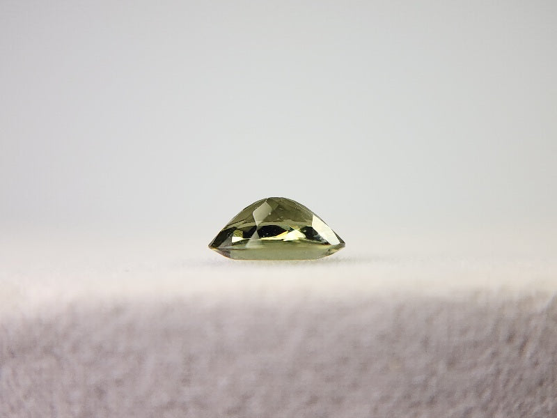 MLD-23　モルダバイト　0.50ct