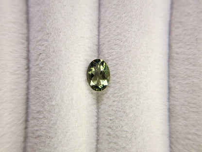 MLD-20　モルダバイト　0.54ct