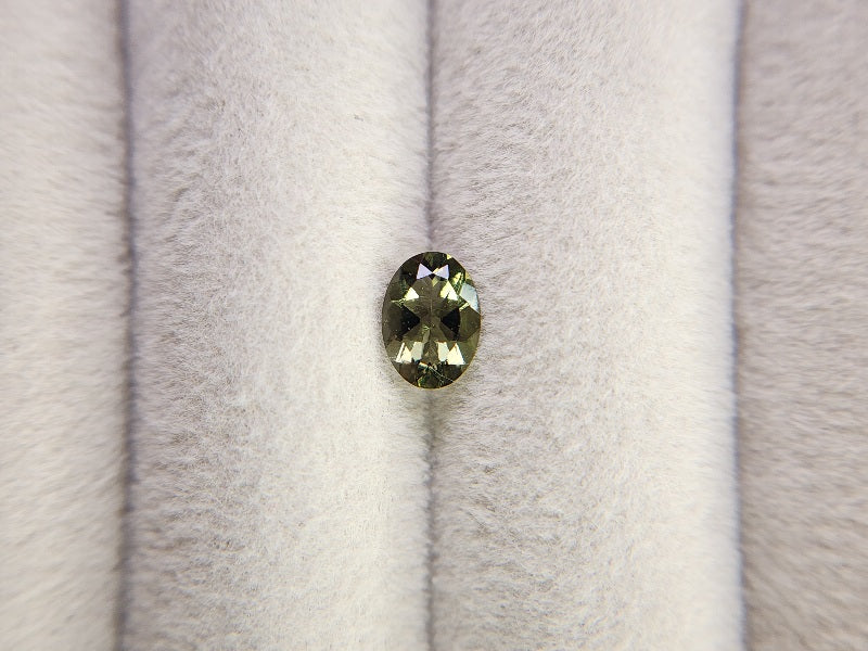 MLD-22　モルダバイト　0.50ct