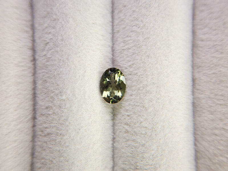 MLD-23　モルダバイト　0.50ct