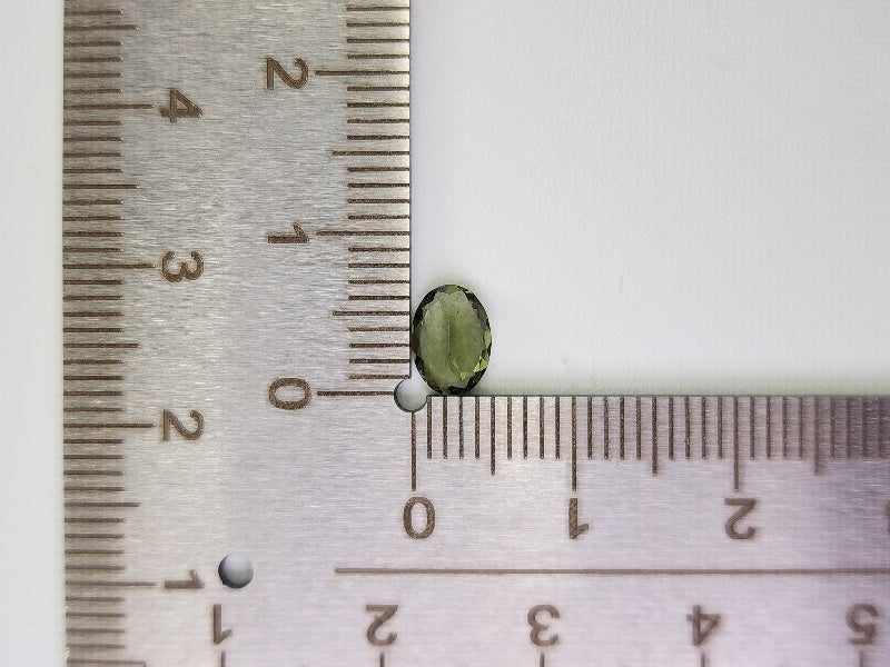 MLD-16　モルダバイト　0.54ct