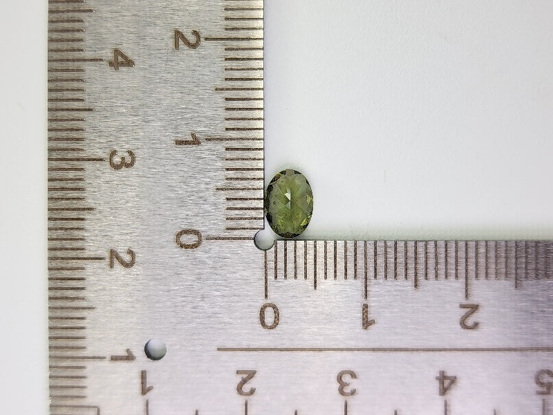 MLD-24　モルダバイト　0.49ct