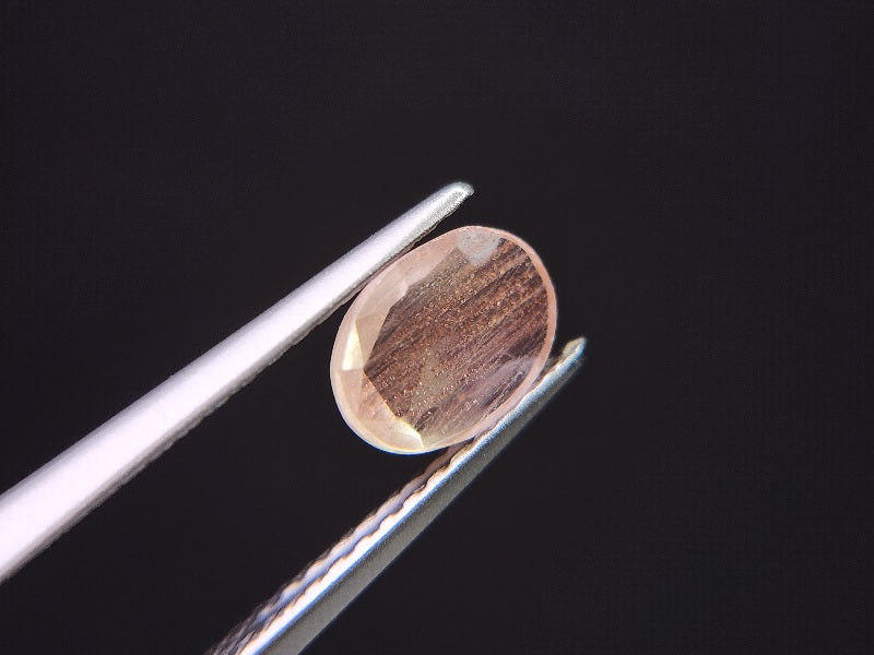 OSUN-18　オレゴンサンストーン　0.65ct