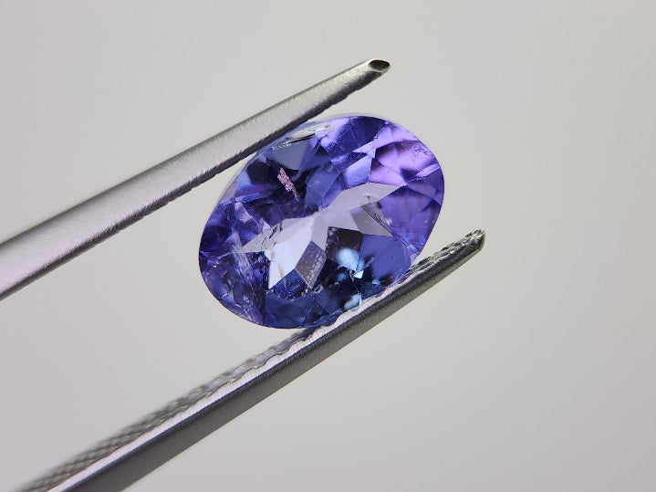 TZ-33　タンザナイト　1.41ct