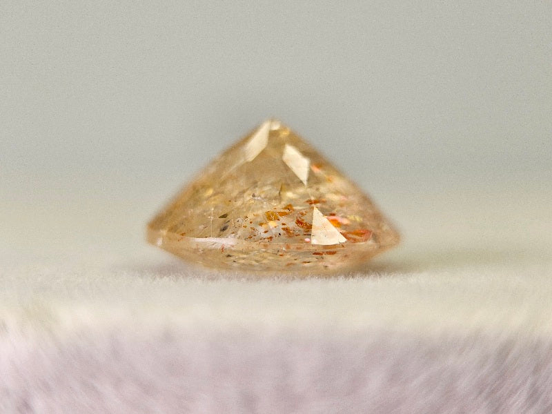 SUN-28　サンストーン　3.83ct