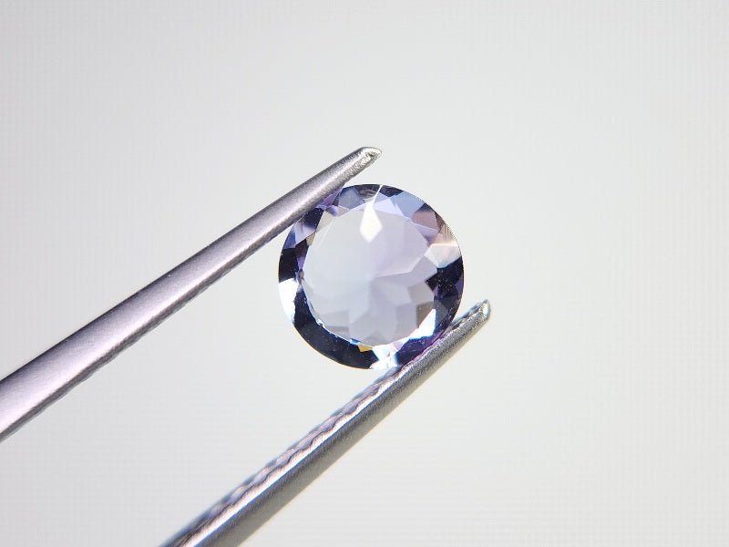 TZ-36　タンザナイト　0.84ct