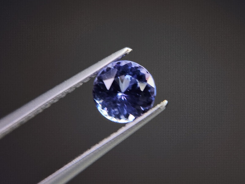 TZ-38　タンザナイト　0.81ct