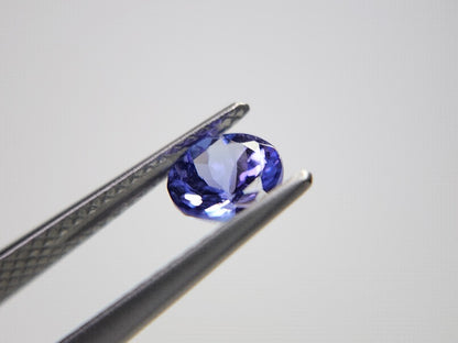 TZ-40　タンザナイト　0.79ct