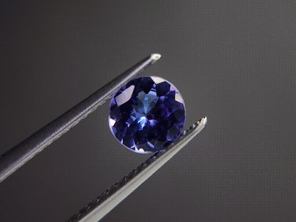 TZ-43　タンザナイト　0.69ct