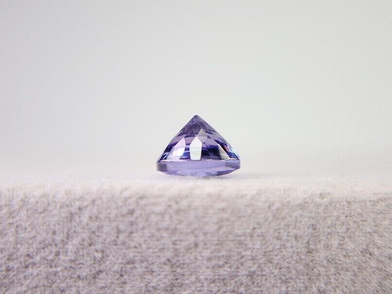 TZ-35　タンザナイト　0.95ct