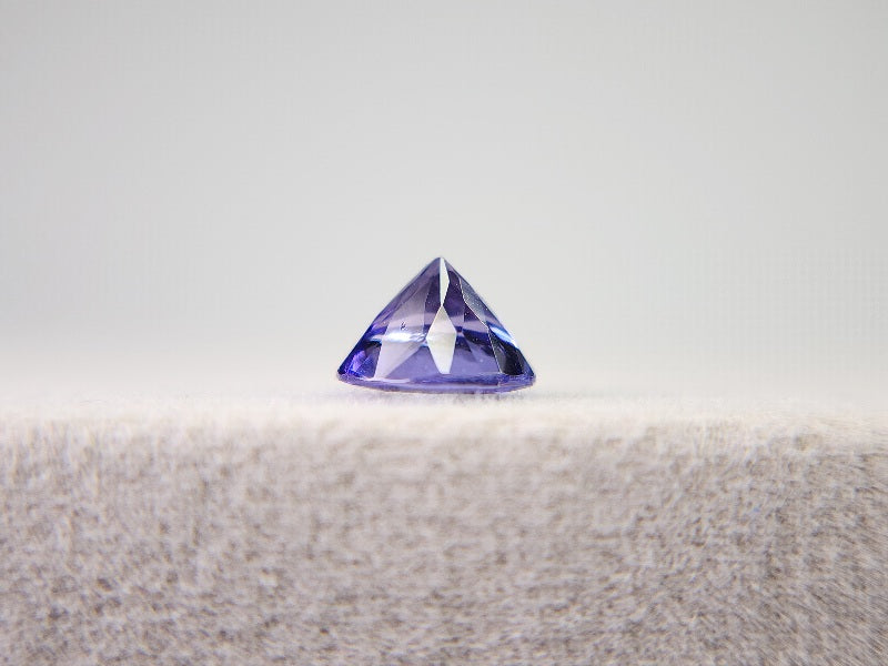 TZ-40　タンザナイト　0.79ct