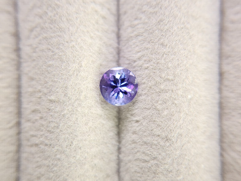 TZ-40　タンザナイト　0.79ct
