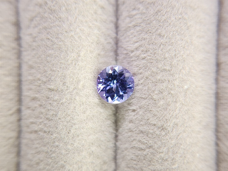 TZ-42　タンザナイト　0.77ct