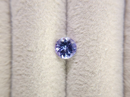 TZ-42　タンザナイト　0.77ct