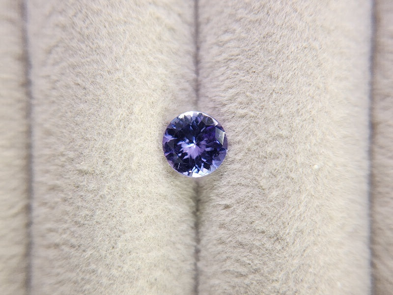 TZ-44　タンザナイト　0.67ct