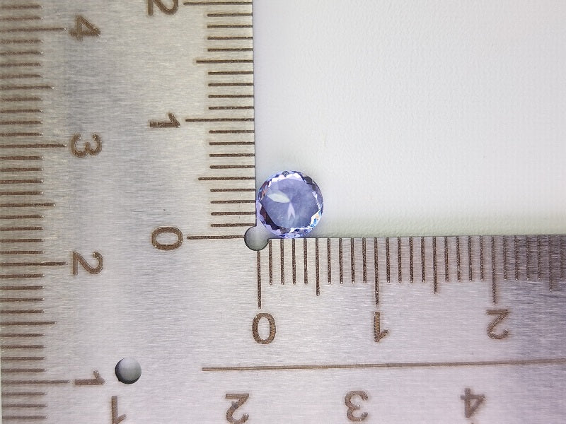TZ-38　タンザナイト　0.81ct