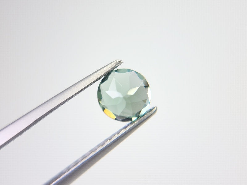 gAP-8　グリーンアパタイト　0.56ct
