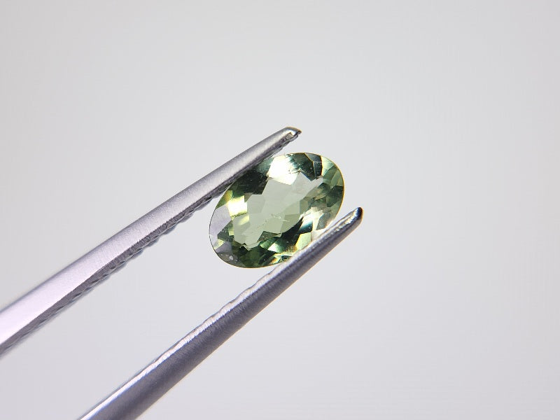gAP-13　グリーンアパタイト　0.41ct