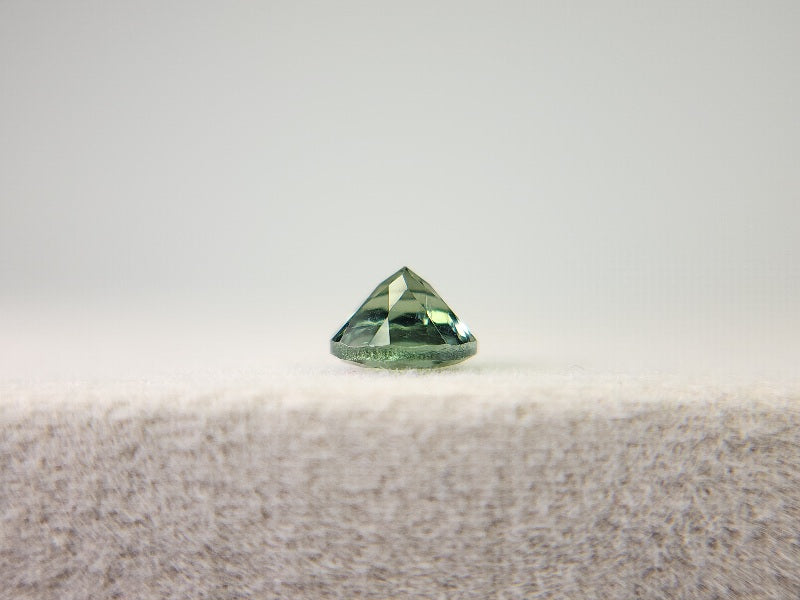 gAP-7　グリーンアパタイト　0.57ct