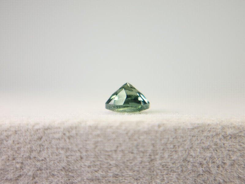gAP-8　グリーンアパタイト　0.56ct