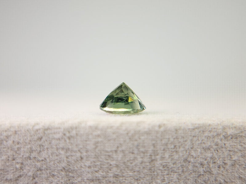 gAP-10　グリーンアパタイト　0.51ct