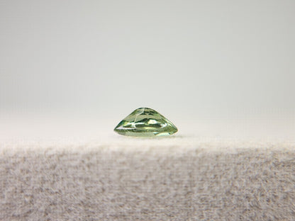 gAP-12　グリーンアパタイト　0.41ct