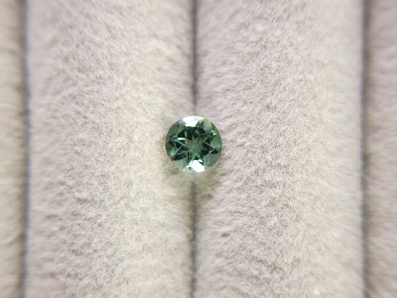 gAP-8　グリーンアパタイト　0.56ct
