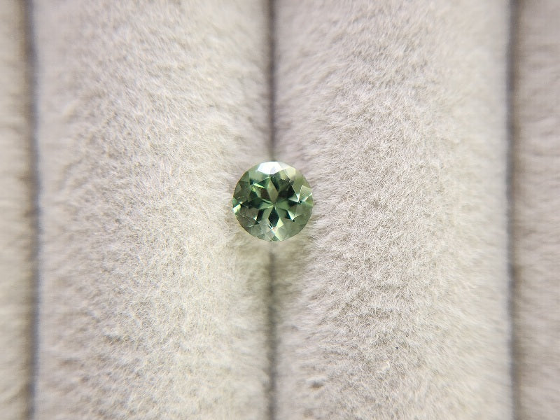 gAP-10　グリーンアパタイト　0.51ct