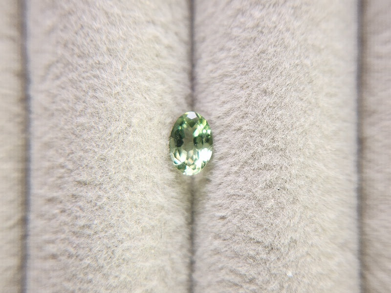 gAP-12　グリーンアパタイト　0.41ct