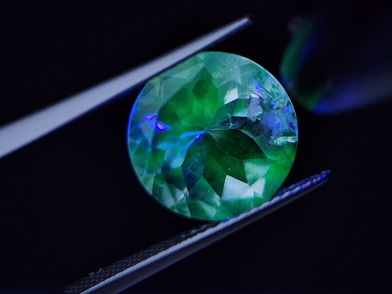HOP-18　ハイアライトオパール　4.54ct
