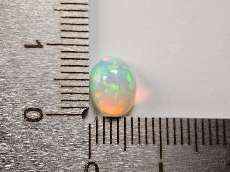 OP-35　オパール   1.35ct