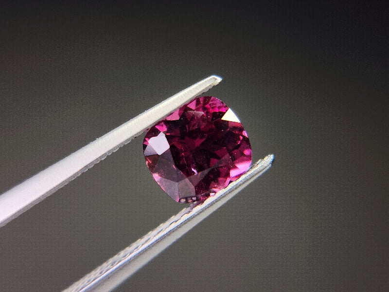 RDGA-21　ロードライトガーネット　1.26ct