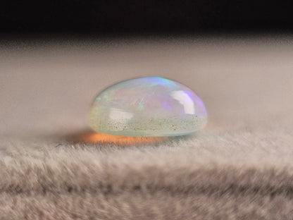 OP-36　オパール   1.35ct