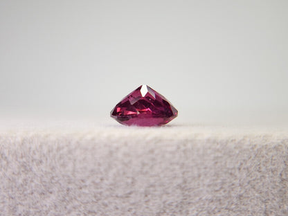 RDGA-20　ロードライトガーネット　1.36ct