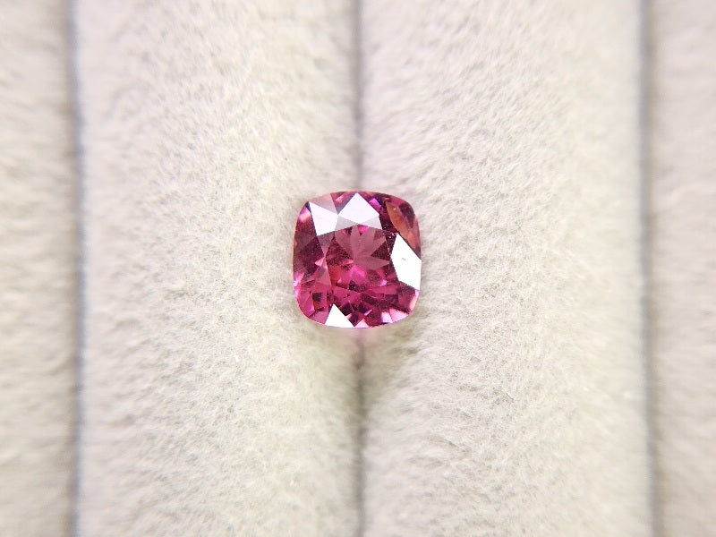 RDGA-18　ロードライトガーネット　1.90ct